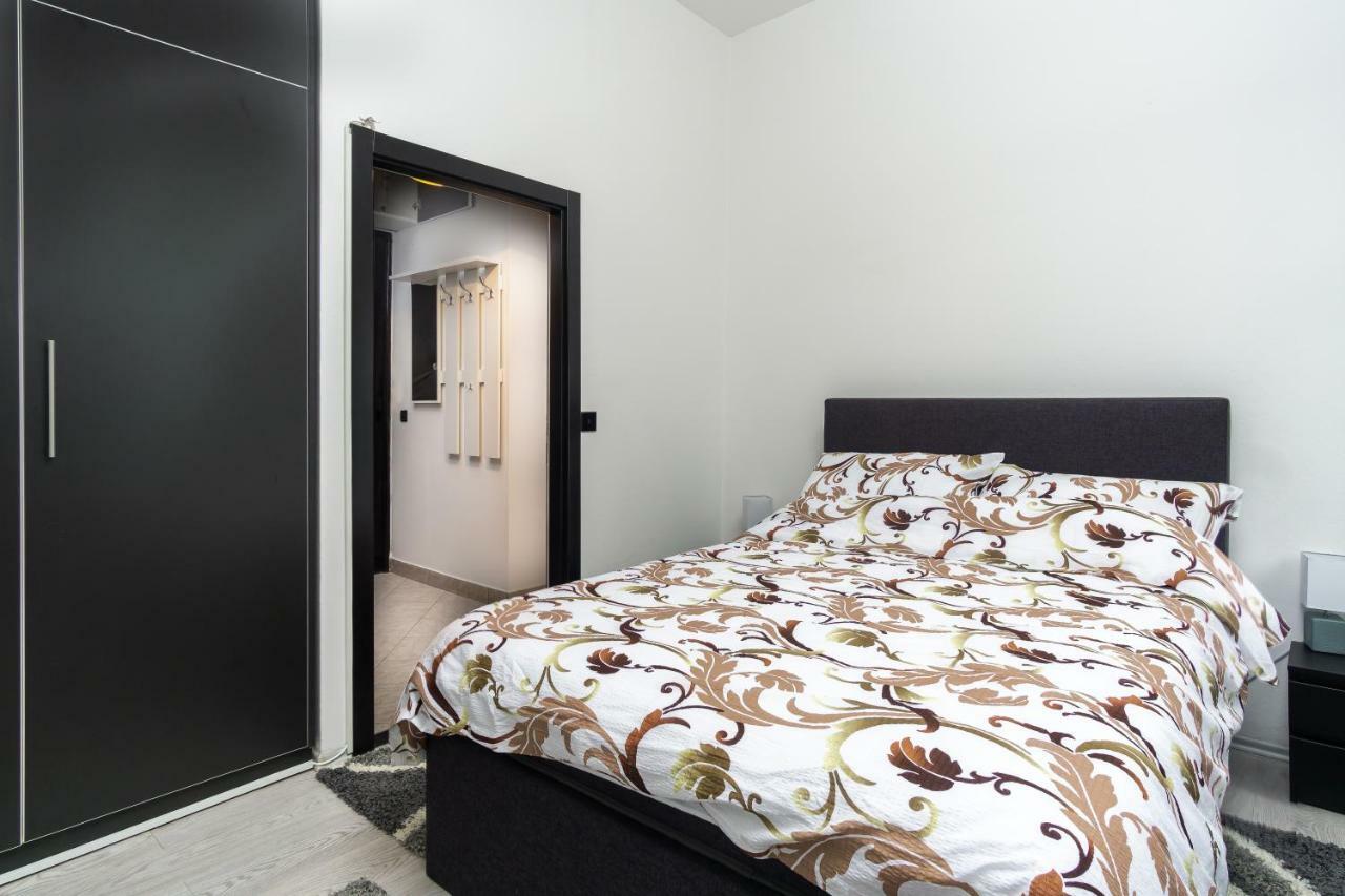 Apartman Ambasador Загреб Экстерьер фото