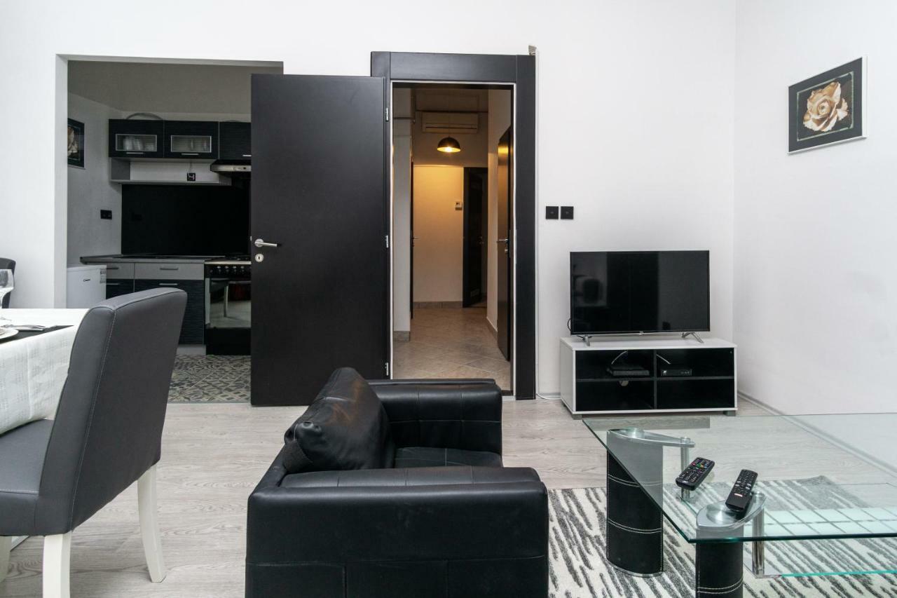 Apartman Ambasador Загреб Экстерьер фото